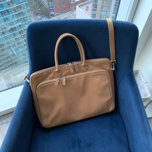 Levenger Blair brief bag expandable in Tan